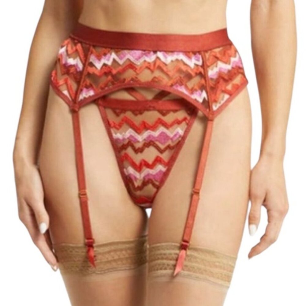 NWT KILO BRAVA Peaks & Valleys Embroidery Mesh Garter Belt Size XXXL Multicolor